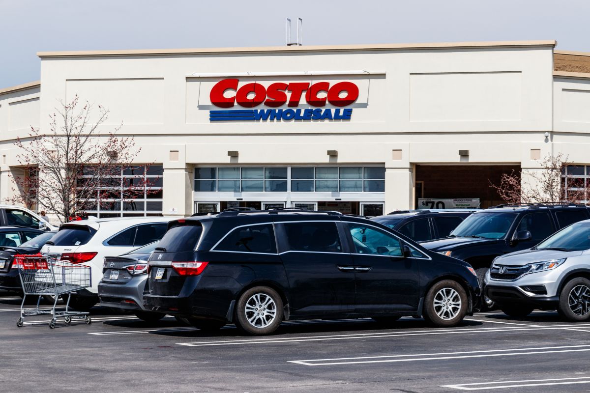 costco front of store