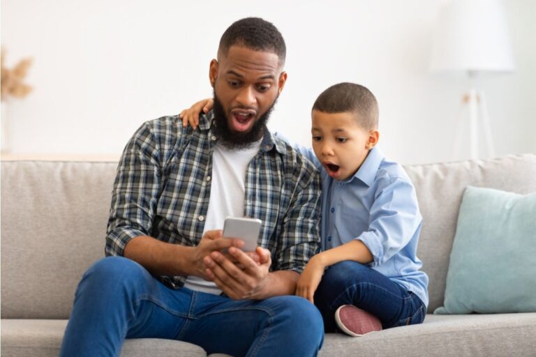 A Dad Says His Child Joined a Group Chat That Quickly Got Out of Hand, and Now He’s Worried About What’s Being Shared