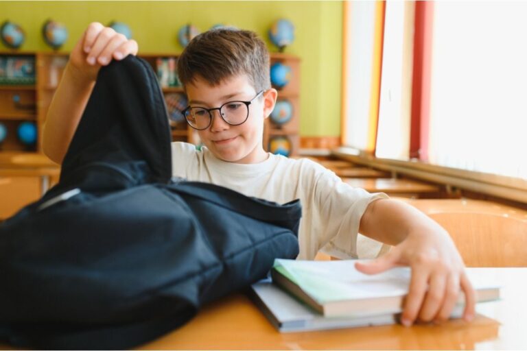 A Parent Says Another Kid Opened Their Child’s Bag and Took Things as a “Joke,” and It Doesn’t Feel Funny at All