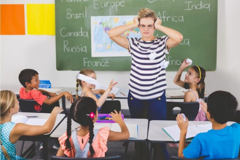 A Substitute Teacher Says Some Classrooms Feel “Completely Out of Control,” With Students Ignoring Instructions and Walking Out Mid-Lesson