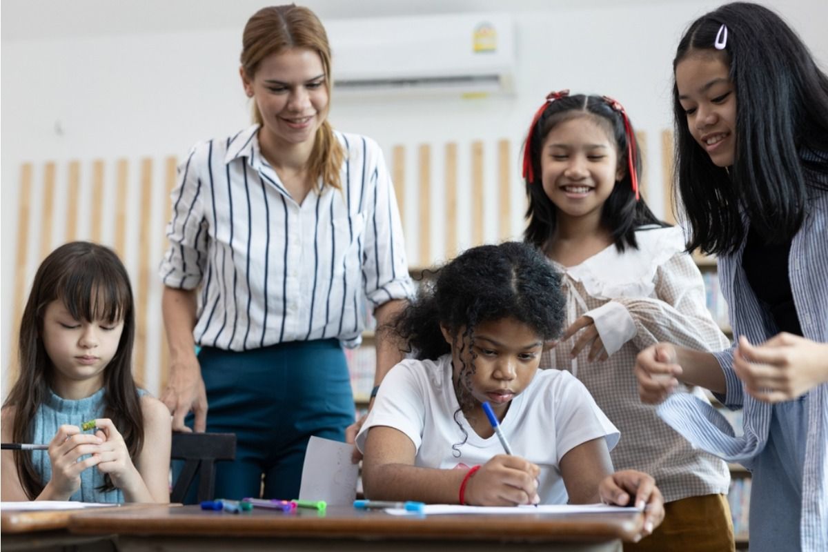 A Teacher Says Group Dynamics Are Shifting Fast, and Some Kids Are Being Quietly Pushed Out Without Anyone Noticing