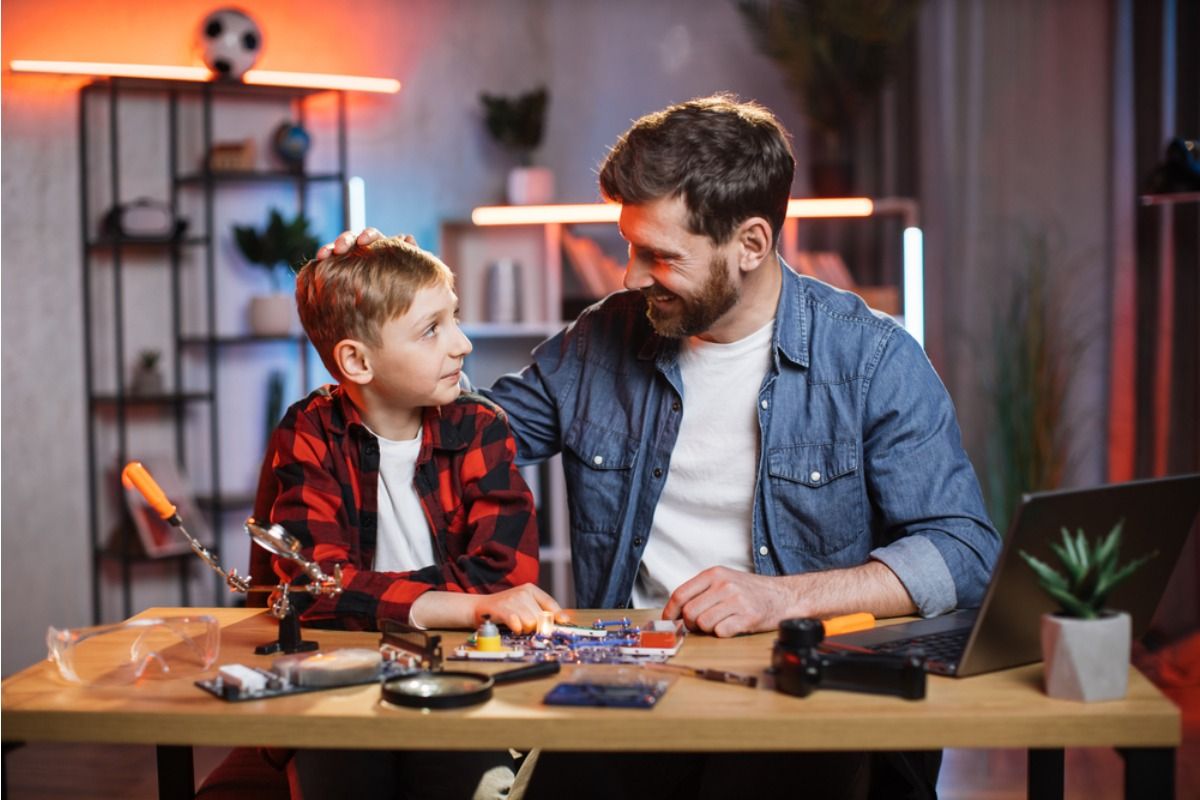 Dad Says His Child Started Keeping More Secrets Than Before and Now He Feels “Shut Out Without Knowing Why”