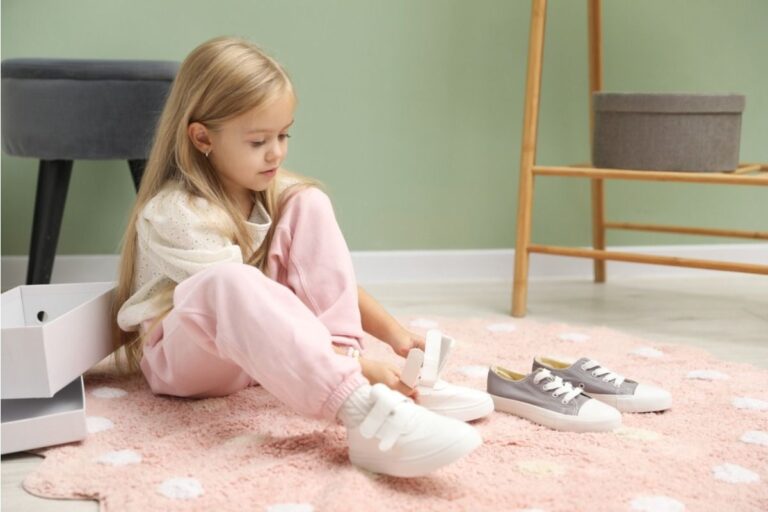 Fashion Trends Among Kids Are Changing Faster Than Ever and Some Parents Say “Getting Dressed Is Now a Battle”