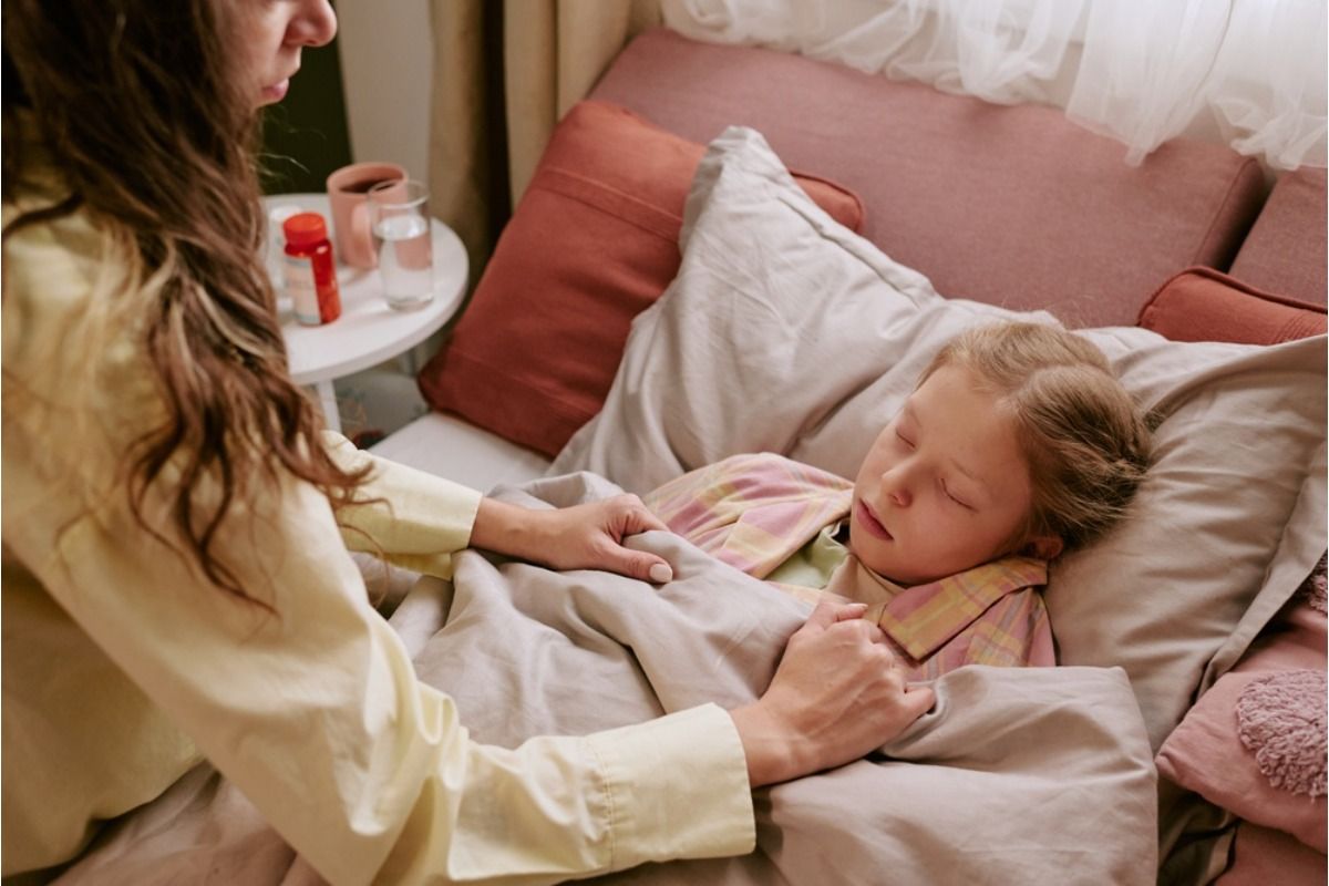 I Stayed Up All Night Sitting Outside My 11-Year-Old’s Door Trying to Make Her Sleep, Now People Say I’m the Problem