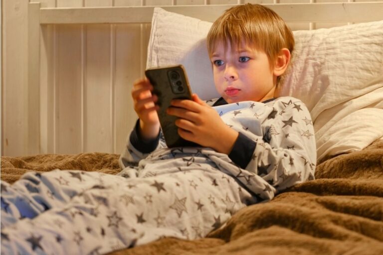 Kids Are Staying Up Later on Devices Than Parents Realize and Some Families Say “We’ve Lost Control of Bedtime”