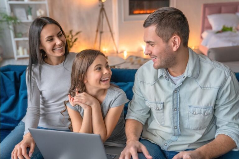 Mom Says “Millennial Parenting Is Failing Kids”, Now Parents Say She’s Completely Wrong