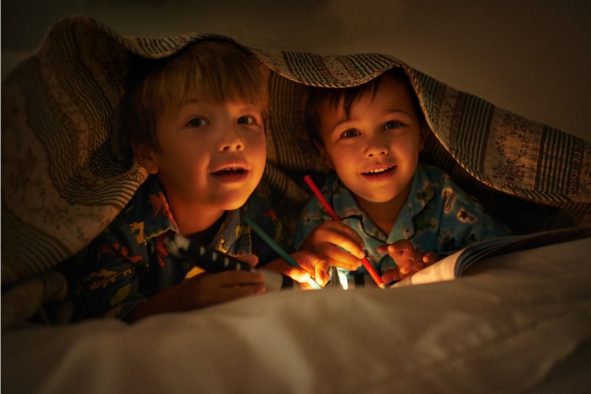 Parents Say Sleepover Rules Are Getting Out of Hand After One Family Allowed “No Curfew at All” and Now Kids Expect the Same Everywhere
