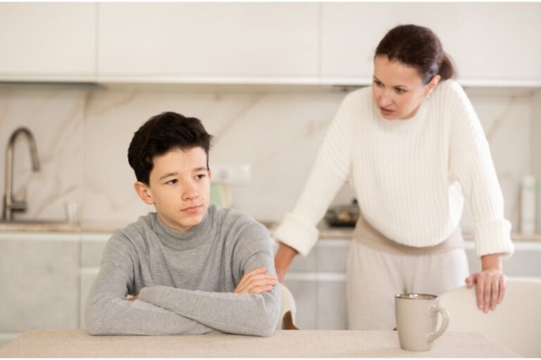 Parents Say Their Kid Came Home Saying Another Family “Does No Rules at All” and Now It’s Creating Constant Arguments