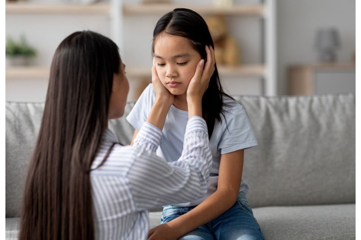 Sister Says Her Kids Never Open Up to Her, Now Her Sibling Told Her Why, “You’re Acting Just Like Our Parents”
