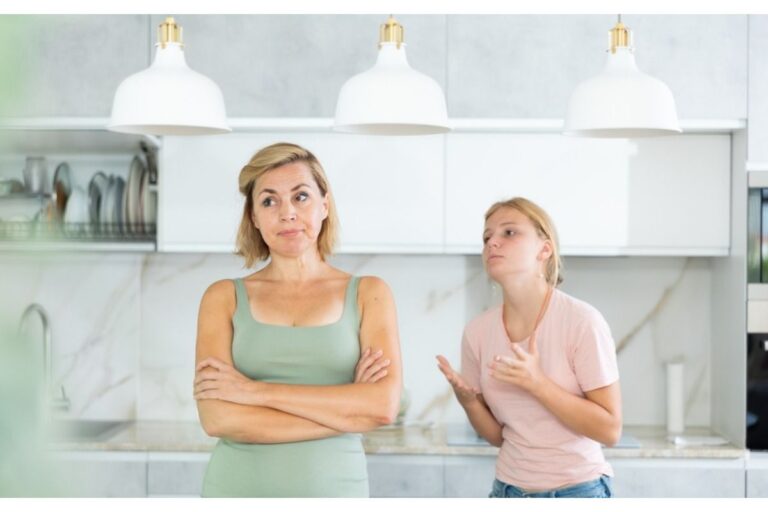 Teen Mom Told Her Parents Not to Post Her Daughter Online, Now They’re Calling Her Overreacting After a Blowout Fight