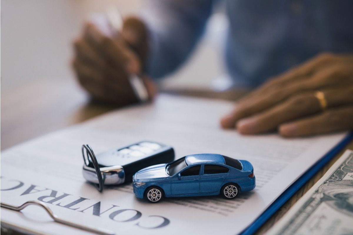 Dad Says He Refused to Co-Sign a Car Loan for His Son, Now the Family Says He Wants Him to Struggle