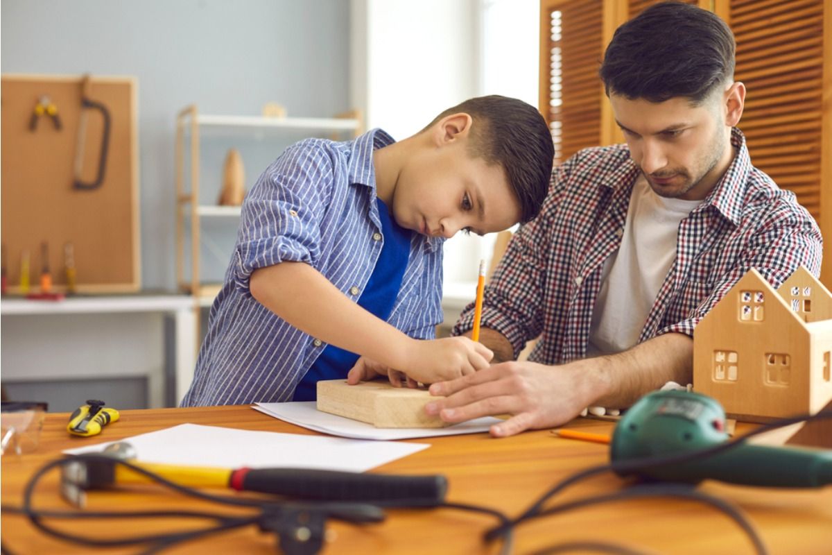 Dad Says He Refused to Help With a Last-Minute School Project Done the Night Before, Now His Child Says He “Didn’t Support Them”