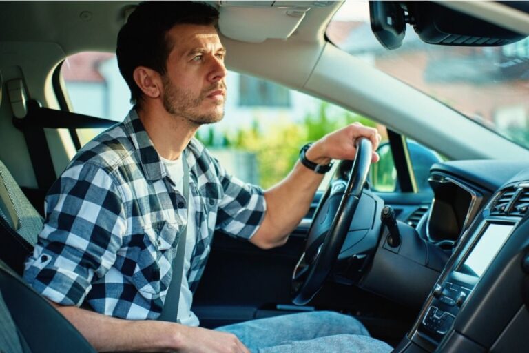 Dad Says He Refused to Let His Daughter’s Boyfriend Borrow the Family Car, Now She Says He “Never Gives Anyone a Chance”