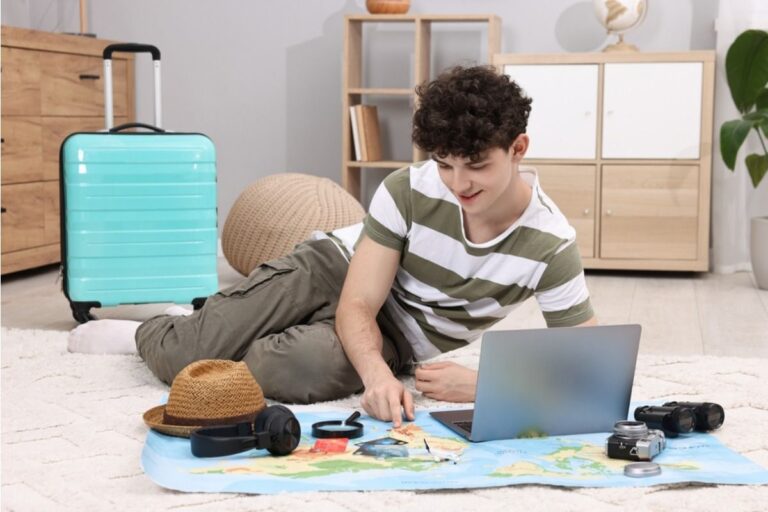 Dad Says He Refused to Let His Teen Attend a Trip Planned by Friends He Doesn’t Trust, Now His Child Says He “Never Gives Freedom”