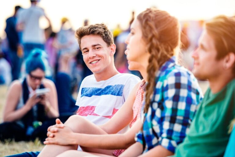 Dad Says He Refused to Let His Teen Skip School for a Concert, Now His Child Says He “Cares More About Rules Than Memories”