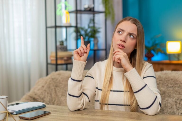 Daughter Says She Refused to Cancel Plans to Attend Another Family Celebration, Now Relatives Say She’s “Never Around Anymore”