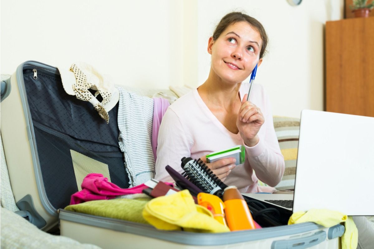 Daughter Says She Refused to Change Her Vacation Plans for a Family Emergency That “Wasn’t Actually Urgent,” Now Everyone Is Furious