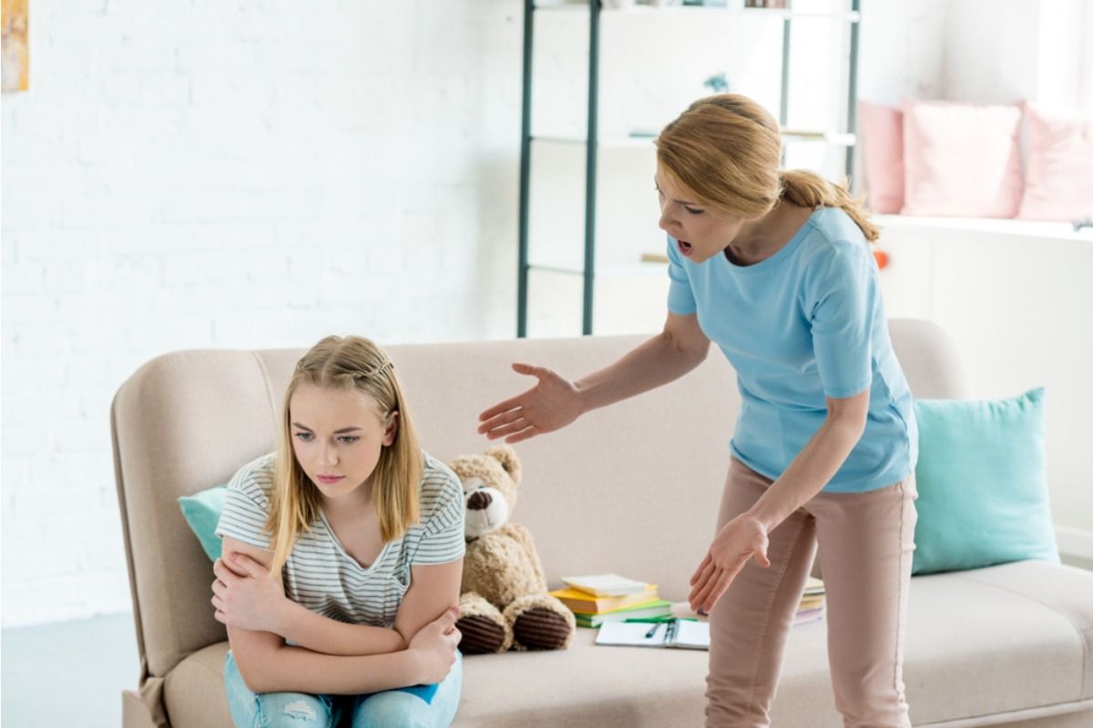 Mom Says She Refused to Let Her Child Attend a Party Without Knowing the Parents, Now the Teen Says She’s “Too Controlling”