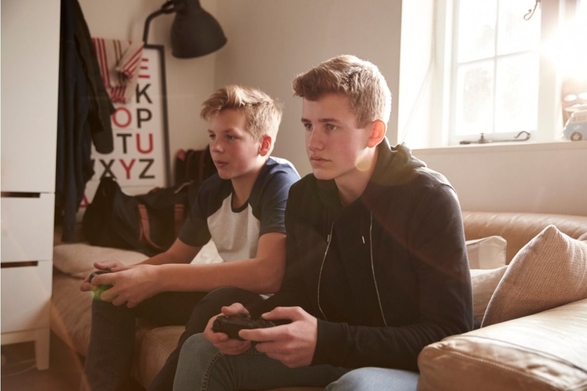 Mom Says She Refused to Let Her Child Bring a Friend on Every Weekend Outing, Now the Kid Says “Family Time Is Too Strict and Boring”