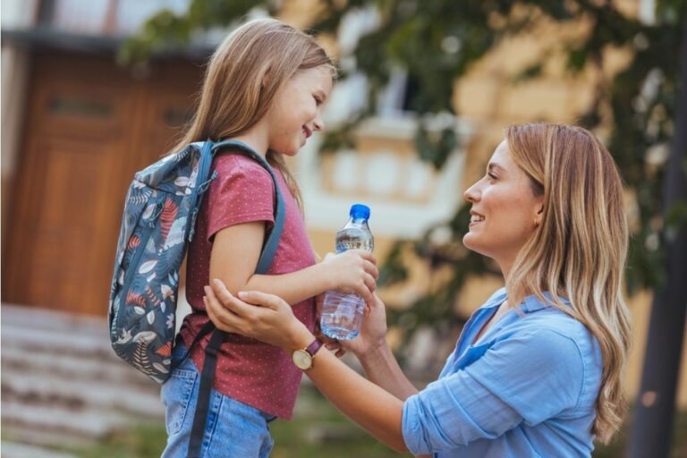 Mom Says She Refused to Let Her Child Join a Trendy After-School Program Everyone Else Is Doing, Now She’s Being Blamed for “Holding Them Back”