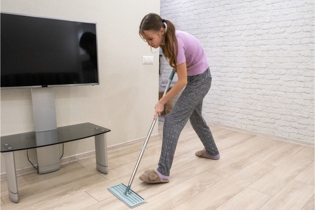 Mom Says She Refused to Let Her Child Skip Chores for a Sleepover, Now the Teen Says She “Ruins Every Fun Plan”