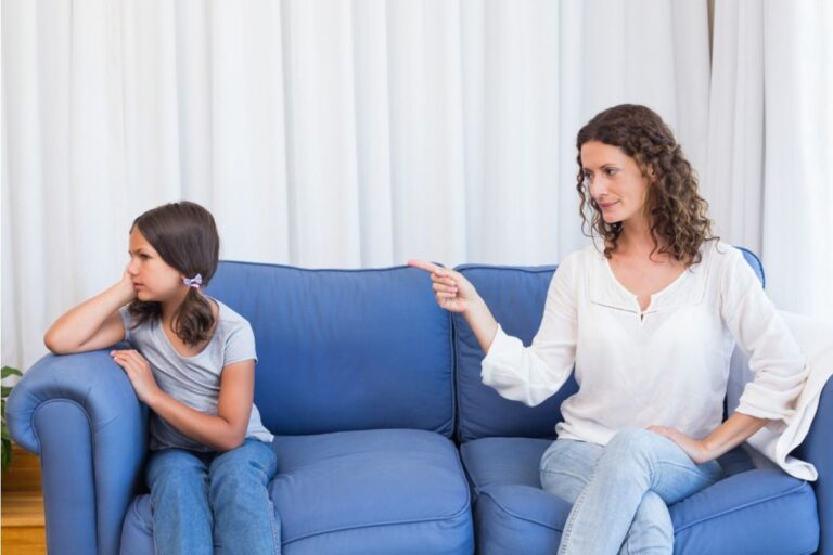 Mom Says She Refused to Let Her Child Stay Home Alone Overnight Now the Kid Says She Doesn’t Trust Them