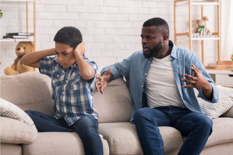 Son Says He Refused to Attend a Religious Event He No Longer Believes In, Now His Parents Say He’s “Rejecting the Family”