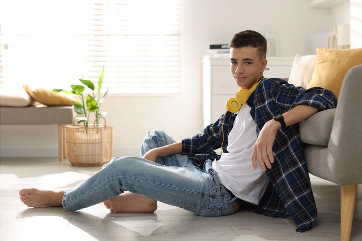 Son Says He Refused to Give Up His Weekend Plans for Family Obligations, Now He’s Being Called “Selfish”