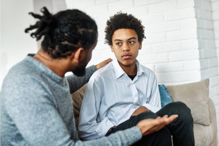 A Dad Says His Son Corrects His Stories Every Time He Tells Them, and Now Family Gatherings Have Turned Into “Fact Checks”