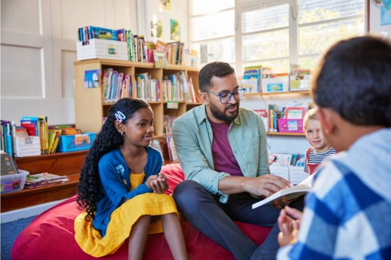 A Father Says He Volunteered at His Kid's School and What He Witnessed in the Hallways Made Him Rethink Everything