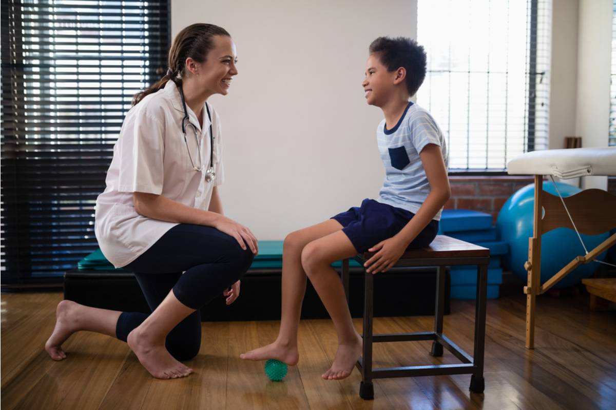 A School Nurse Says a Student Comes to Her Office Right Before Pickup Time Every Day Just to Talk for a Minute