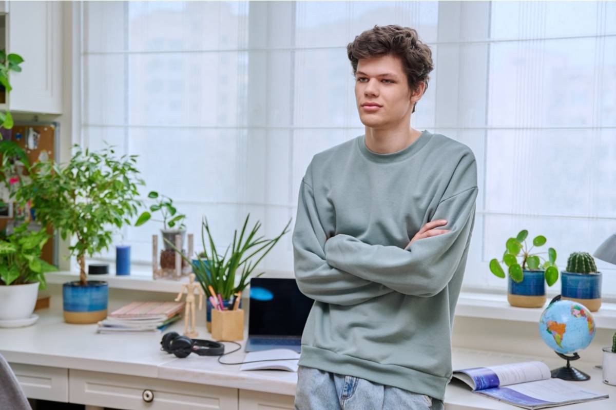 A Son Says His Parents Turned His Old Bedroom Into a Home Office, and He Didn’t Realize How Much It Would Bother Him