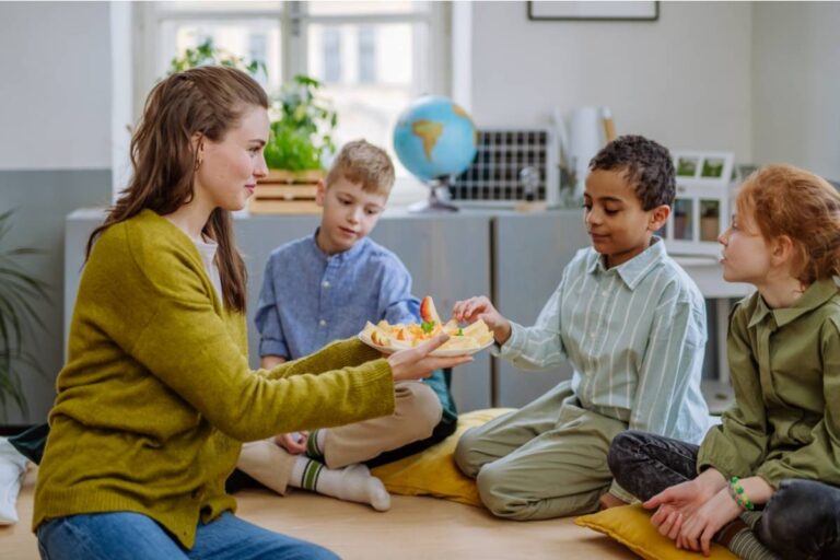 A Teacher Says She Started Keeping Snacks in Her Desk for Kids Who Come in Hungry, and a Parent Complained She Was Overstepping