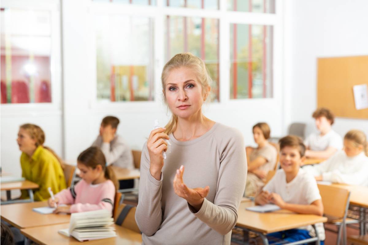 A Teacher Says a Parent Insisted Her Child Be Allowed to Retake Every Quiz Until They Got an A, and the Principal Agreed to It