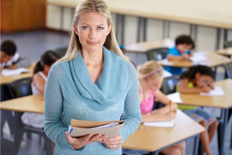 A Teacher Says a Parent Showed Up Uninvited to Sit in the Back of Her Classroom "Just to Observe," and the Principal Said She Has to Allow It