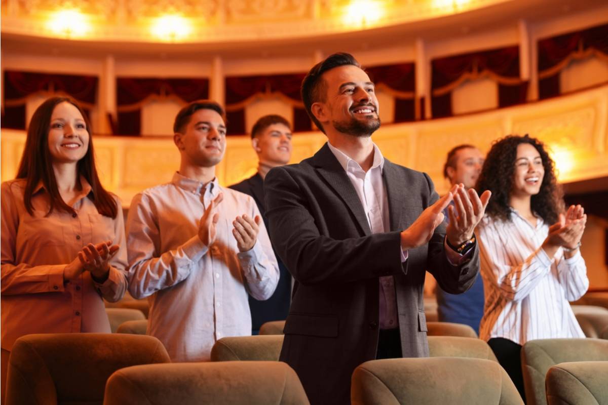 Dad Says He Refused to Clap for Every Kid at the Recital Equally, and Another Parent Is Now Demanding a Public Apology