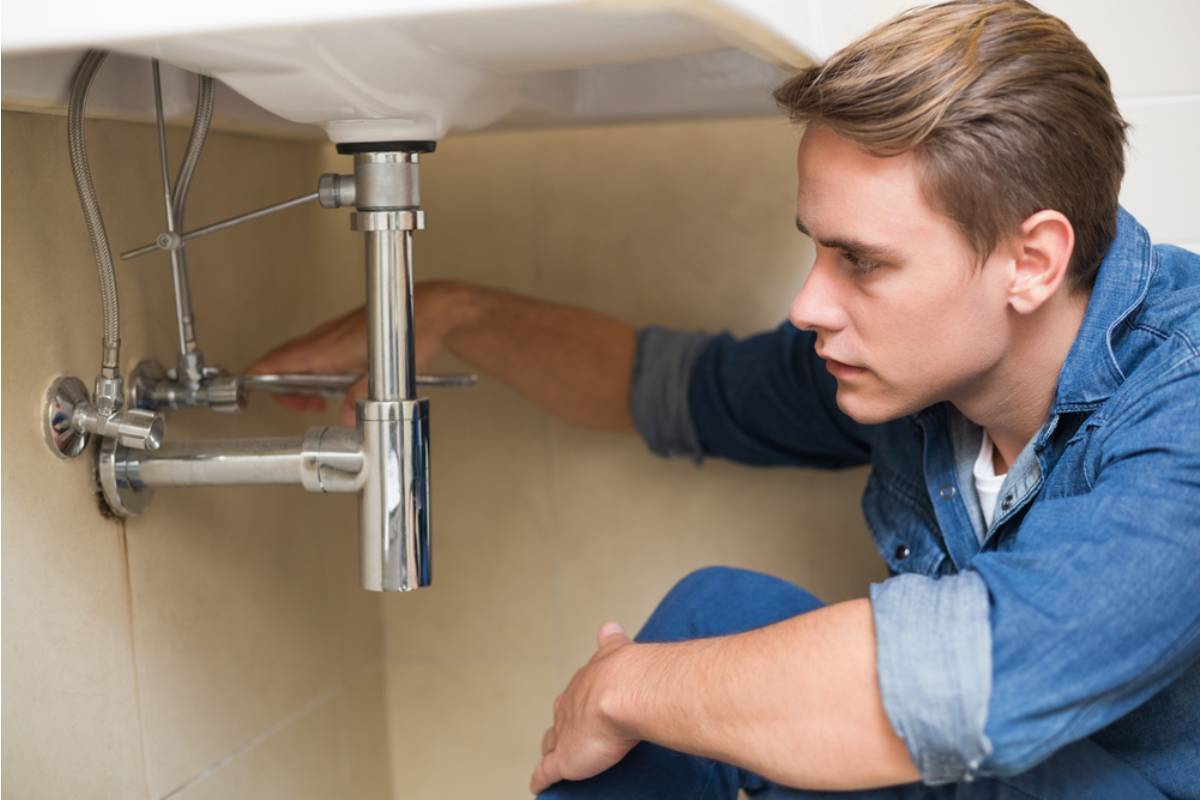 Dad Says His Family Keeps Expecting Him to Fund Repairs on Shared Property He Doesn’t Control, Now He Says “I’m Paying for Things I Don’t Decide”