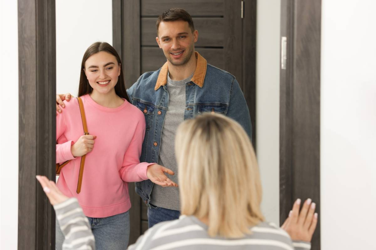 Mom Says Her Family Keeps Treating Her House Like a Free Hotel, Now She Says “No One Even Asks Anymore”