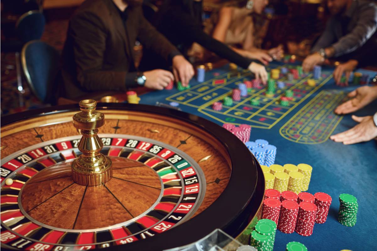Mom Says She Refused to Let Her Mother Take Her Kids to a Casino Just to Watch, Now Her Mother Says She's Making Her Out to Be a Bad Influence