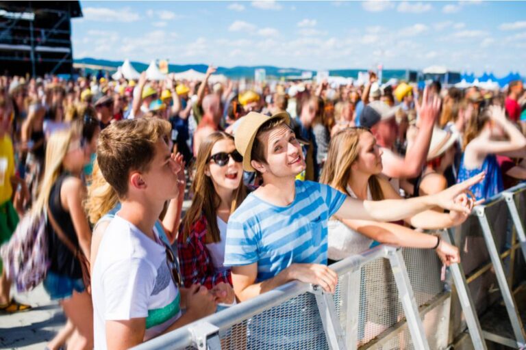 Mom Says She Refused to Let Her Son Skip His Sister's Graduation for a Concert He'd Had Tickets to for Months, Now He Says She Always Picks Her