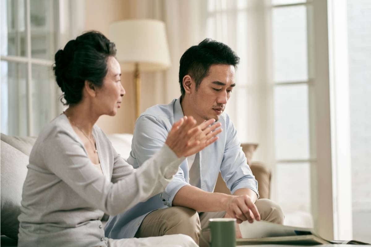 Son Says He Refused to Give His Parents Grandchildren on Their Timeline, Now His Mom Cries at Every Family Dinner and Calls It "Just a Conversation"