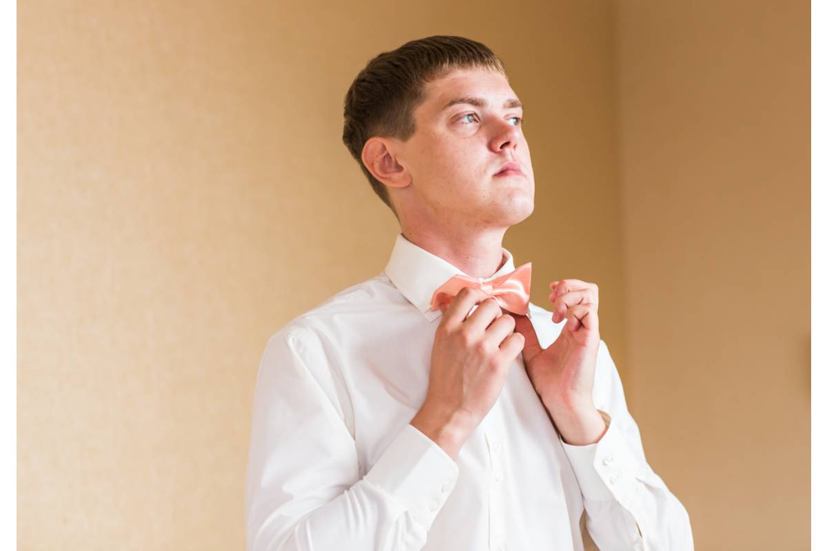 Son Says He Refused to Move His Wedding Date to Avoid Conflicting With a Cousin's Party, Now His Whole Extended Family Has RSVP'd No