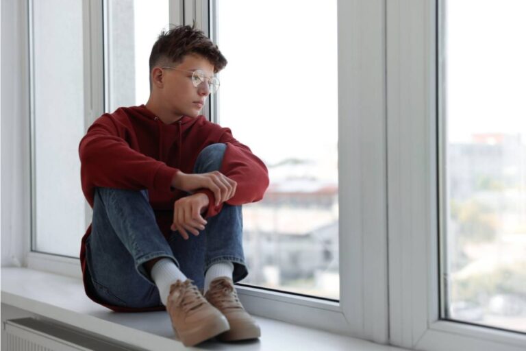 Son Says His Family Keeps Assigning Him Responsibility for Everyone Else’s Mistakes, Now He Says “It’s Always On Me Somehow”