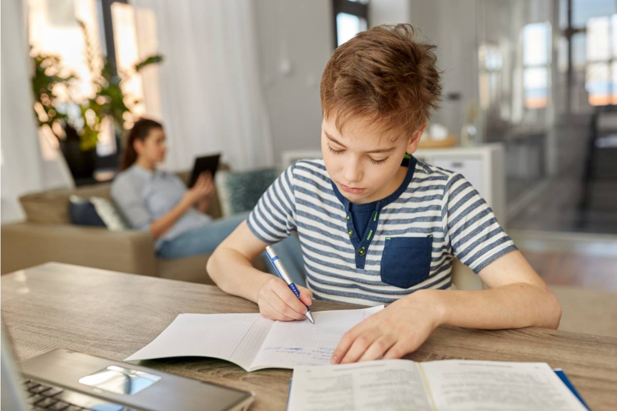 Teen Says He Refused to Let His Parents Read His Personal Statement Before Submitting It, Now They Say He's Hiding Something He's Ashamed Of