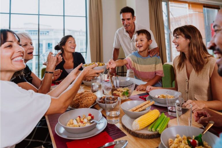 Teen Says Her Parents Shared an Embarrassing Childhood Story at a Family Event, Now She Says “They Knew Exactly What They Were Doing”