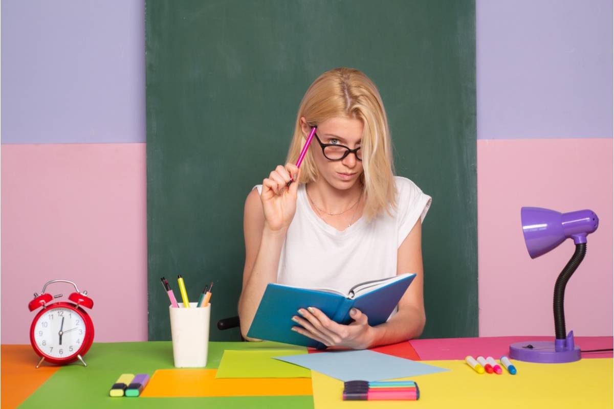 A Teacher Says She Watched a Student Cover for His Younger Sibling's Mistake So Their Mom Wouldn't Find Out and "Get That Look on Her Face"
