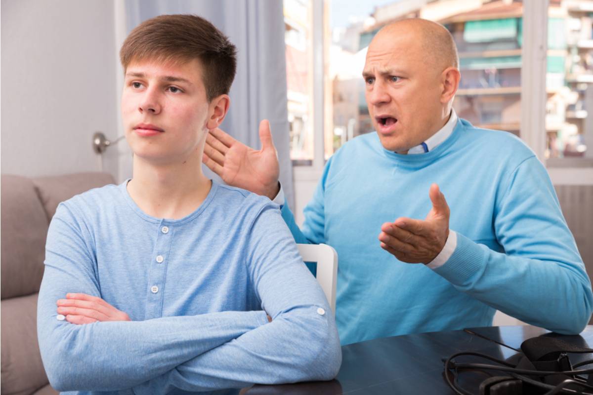 A Dad Found Out His Son Had Been Lying About His Grades for an Entire Semester by Intercepting Every Email the School Sent to the Family Account