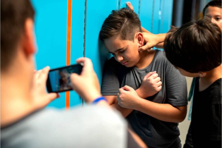 A Dad Found Out His Son Had Been Skipping Lunch Every Day to Avoid a Group of Kids Who Waited for Him Near the Cafeteria Entrance