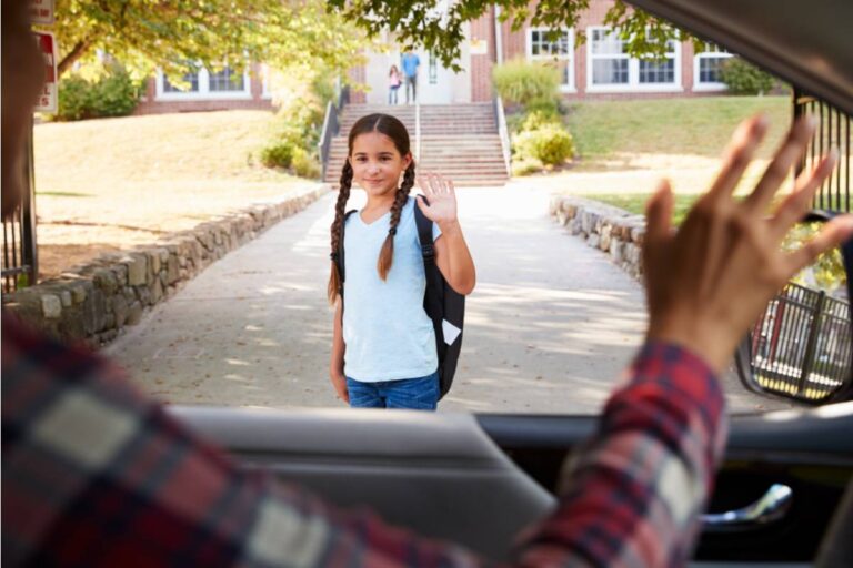 A Mom Found Out Her Daughter Had Been Changing Into Different Clothes at School Every Morning After She Dropped Her Off