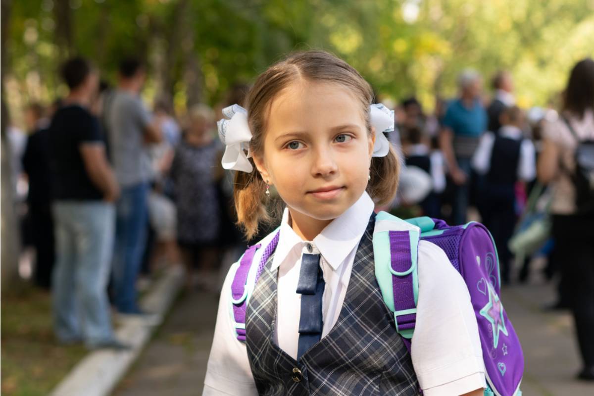 A Mom Says Her Daughter's School Photographer Told Her to Smile Bigger Three Times Before Getting the Shot They Wanted, and She's Never Liked a School Photo Since